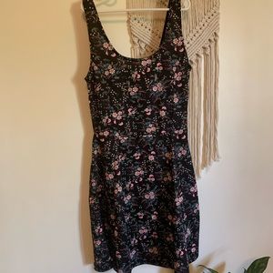 H&M Divided floral mini dress